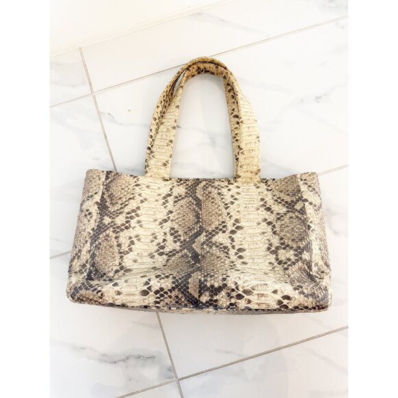 Fiona byrne x Paige Gamble Python handbag in neutral - Picture 2 of 11